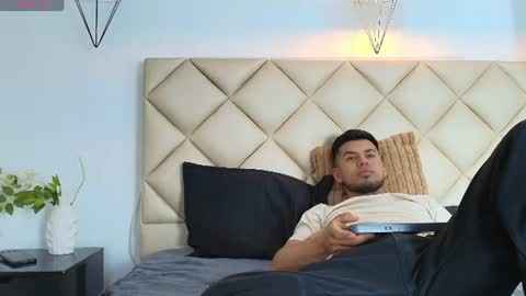 Snapshot of thiagovegga chatting on 19, 7, 2026 Thiago Vegga online show from 19, 7, 2026
