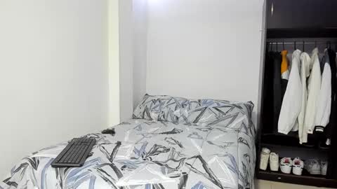 Snapshot of thiagowells_ chatting on 4, 12, 2024 Thiago Wells online show from 4, 12, 2024