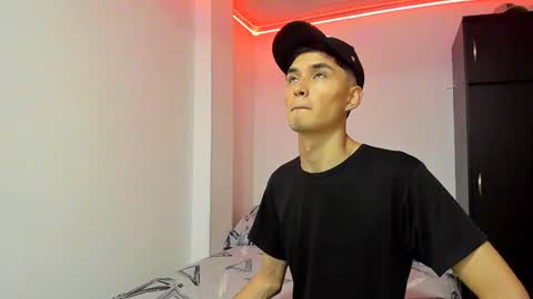 Snapshot of thiagowells_ chatting on 8, 12, 2024 Thiago Wells online show from 8, 12, 2024