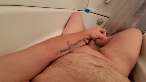 thicc_leak online show from 23, 4, 2026