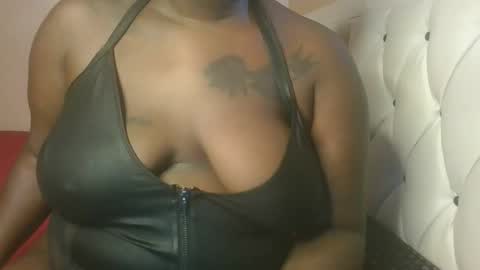 thick_godess online show from 21, 10, 2025