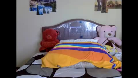 thickassvillageebony online show from 4, 12, 2025