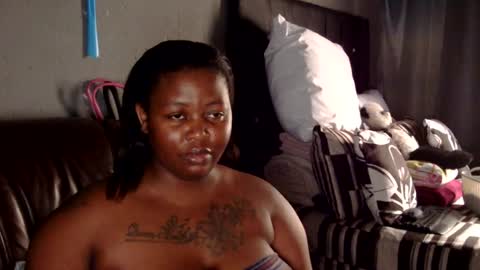 Snapshot of thickcaramel_p chatting on 12, 2, 2026 phindy online show from 12, 2, 2026