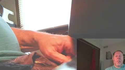 Snapshot of thickcock4u1105 chatting on 24, 5, 2026 thickcock4u1105 online show from 24, 5, 2026