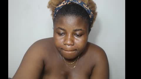 Snapshot of thickebonny7 chatting on 10, 2, 2026 thickebonny7 online show from 10, 2, 2026