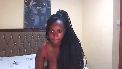 Snapshot of thickfantasy chatting on 5, 2, 2025 zara online show from 5, 2, 2025