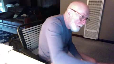 Snapshot of thickmorninwood chatting on 9, 7, 2026 thickmorninwood online show from 9, 7, 2026