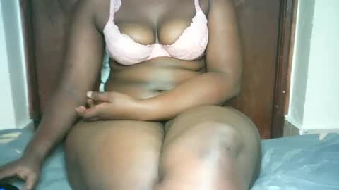 Snapshot of thickybabe_05 chatting on 25, 1, 2025 thickybabe_05 online show from 25, 1, 2025