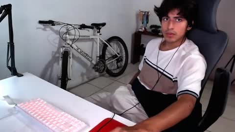 thieves_us online show from 8, 9, 2025