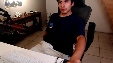 Snapshot of thieves_us chatting on 2, 3, 2026 thieves_us online show from 2, 3, 2026