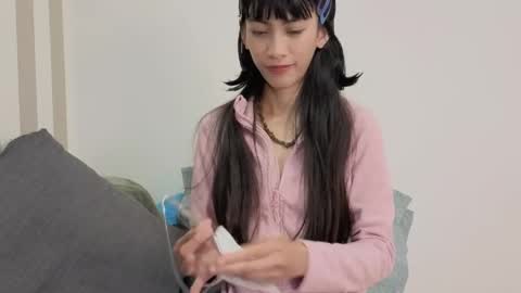 Snapshot of thifa2x chatting on 13, 5, 2026 thifa2x online show from 13, 5, 2026
