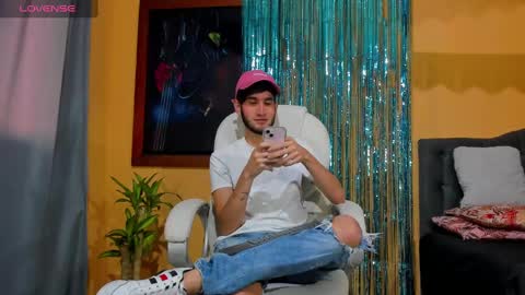 Snapshot of thiiago_tay chatting on 8, 12, 2024 Thiiago online show from 8, 12, 2024