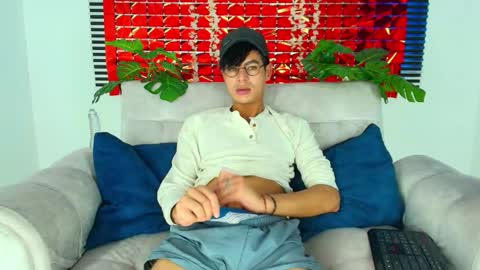 Thiago Saenzz online show from 12, 2, 2026