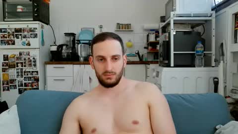 Snapshot of thinboy2 chatting on 1, 5, 2026 Thinboy2 online show from 1, 5, 2026