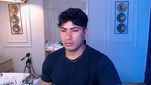 MICHAEL AND CRISS online show from 7, 1, 2026