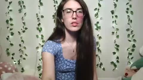 Snapshot of thistlefernsby chatting on 19, 7, 2026 thistlefernsby online show from 19, 7, 2026