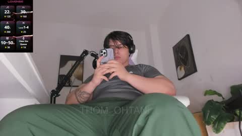 Snapshot of thom_ohtani chatting on 19, 7, 2026 thom_ohtani online show from 19, 7, 2026