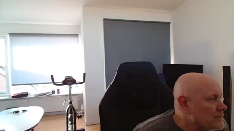 thomas315627 online show from 4, 3, 2026