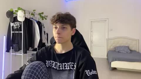 Thomas Hill online show from 26, 10, 2025