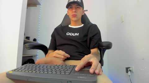 Snapshot of thomas__brandd1 chatting on 4, 5, 2026 thomas brandd1 online show from 4, 5, 2026