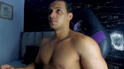 Snapshot of thomas__wayne chatting on 26, 6, 2026 Thomas online show from 26, 6, 2026
