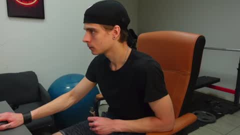 Snapshot of thomas_brons chatting on 22, 6, 2026 THOMAS BRONS online show from 22, 6, 2026