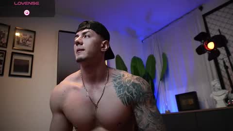 Snapshot of thomas_falcon1 chatting on 18, 2, 2026 Thomas Falcon online show from 18, 2, 2026