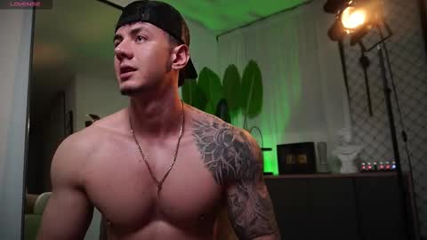 Snapshot of thomas_falcon1 chatting on 27, 2, 2026 Thomas Falcon online show from 27, 2, 2026