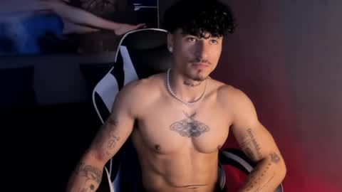 Snapshot of thomas_fit1 chatting on 20, 3, 2026 Thomas 3 JUST STAY AND BE MY LAST LOVE online show from 20, 3, 2026