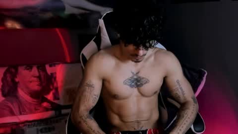 Snapshot of thomas_fit1 chatting on 31, 3, 2026 Thomas 3 JUST STAY AND BE MY LAST LOVE online show from 31, 3, 2026