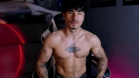 Snapshot of thomas_fit1 chatting on 2, 4, 2026 Thomas 3 JUST STAY AND BE MY LAST LOVE online show from 2, 4, 2026