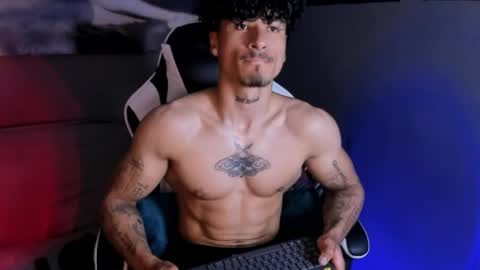 Snapshot of thomas_fit1 chatting on 4, 4, 2026 Thomas 3 JUST STAY AND BE MY LAST LOVE online show from 4, 4, 2026