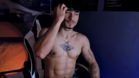 Snapshot of thomas_fit1 chatting on 14, 4, 2026 Thomas 3 JUST STAY AND BE MY LAST LOVE online show from 14, 4, 2026