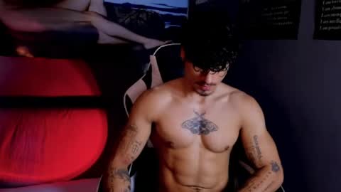 Snapshot of thomas_fit1 chatting on 23, 4, 2026 Thomas 3 JUST STAY AND BE MY LAST LOVE online show from 23, 4, 2026