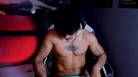 Snapshot of thomas_fit1 chatting on 24, 4, 2026 Thomas 3 JUST STAY AND BE MY LAST LOVE online show from 24, 4, 2026