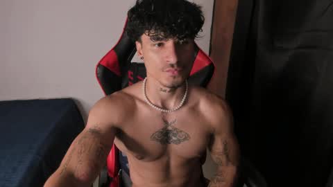 Snapshot of thomas_fit1 chatting on 28, 5, 2026 Thomas 3 JUST STAY AND BE MY LAST LOVE online show from 28, 5, 2026