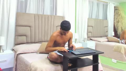 Snapshot of thomas_valkov chatting on 10, 5, 2026 Thomas Valkov online show from 10, 5, 2026