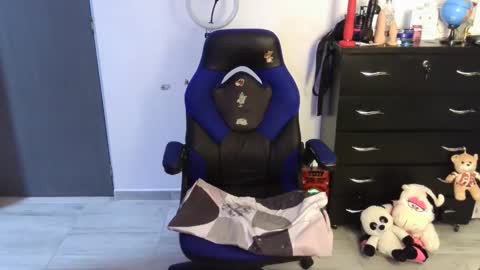 Snapshot of thomascooper_cams chatting on 16, 4, 2026 VALERIA online show from 16, 4, 2026