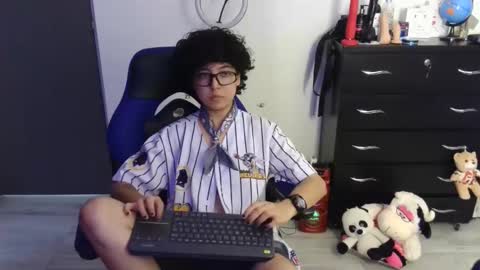 Snapshot of thomascooper_cams chatting on 18, 4, 2026 VALERIA online show from 18, 4, 2026