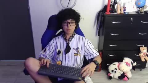 Snapshot of thomascooper_cams chatting on 18, 4, 2026 VALERIA online show from 18, 4, 2026