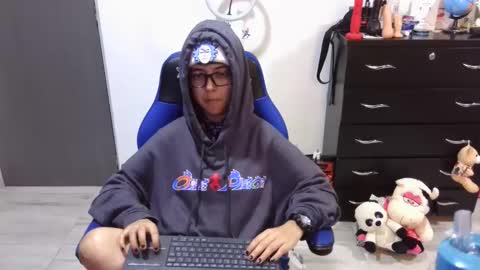 Snapshot of thomascooper_cams chatting on 4, 5, 2026 VALERIA online show from 4, 5, 2026