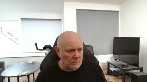 thomash32 online show from 20, 9, 2025