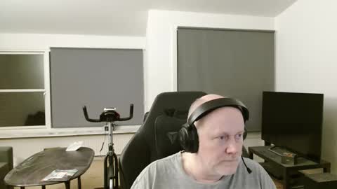 thomash32 online show from 10, 10, 2025