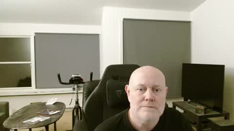 thomash32 online show from 13, 10, 2025