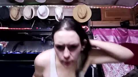 bw ky cock online show from 22, 12, 2025