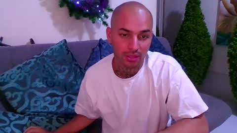 thomas  smith online show from 14, 12, 2024