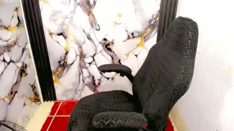 Snapshot of thommy_cute chatting on 4, 3, 2026 Thomas online show from 4, 3, 2026