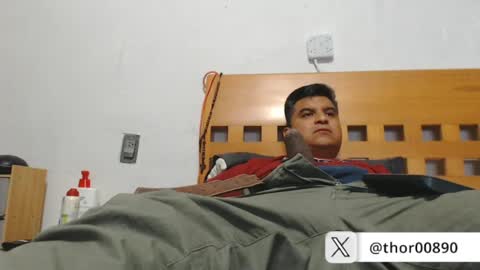 Snapshot of thor0200 chatting on 16, 6, 2026 thor0200 online show from 16, 6, 2026