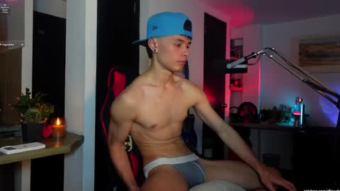 Snapshot of thoroughbredxx chatting on 2, 3, 2026 L e a n d e r 25OFF ON MY OF online show from 2, 3, 2026