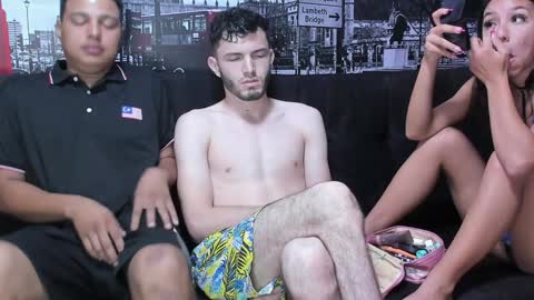 Snapshot of threesome_sexy chatting on 4, 1, 2025 BRITHANY BRYAN ALEX online show from 4, 1, 2025